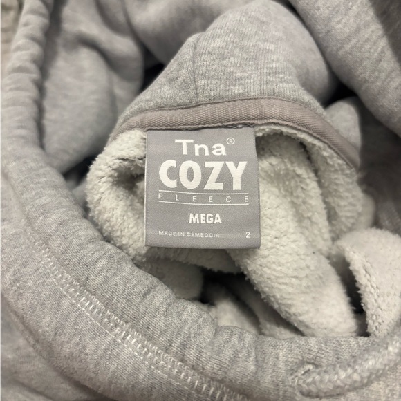 Aritzia Cozy Fleece Gray Hoodie - Picture 4 of 4